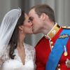 Le prince William et son épouse Kate, le vendredi 29 avril 2011, lors de leur mariage.