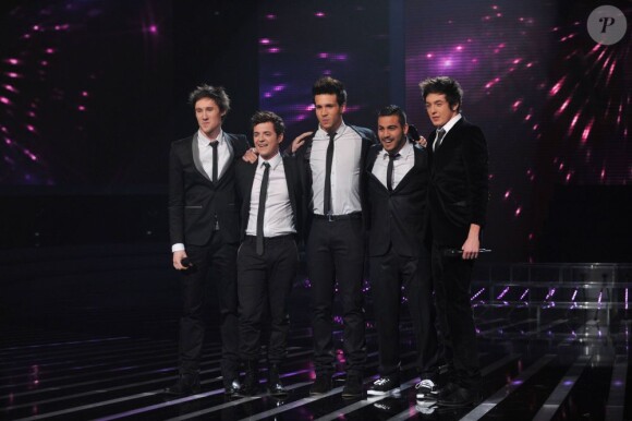 Les 2nd eNature chante sur le plateau de X Factor le 3 mai 2011 sur M6