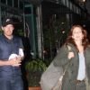 Drew Barrymore et son petit ami Will Kopelman à la sortie du restaurant Cobras & Matadors à Los Angeles le 10 mai 2011.