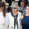 Penélope Cruz et son ami de toujours Johnny Depp lors du photocall de Pirates des Caraïbes à Cannes le 14 mai 2011