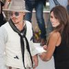Penélope Cruz et son ami de toujours Johnny Depp lors du photocall de Pirates des Caraïbes à Cannes le 14 mai 2011