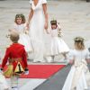 Les lecteurs du magazine britannique Hello! ont établi leur palmarès de l'élégance lors du mariage royal du 29 avril 2011. Témoin des mariés au côté du prince Harry, premier homme du classement, au 6e rang, Pippa Middleton fait une belle dauphine de la princesse Lalla Salma du Maroc.