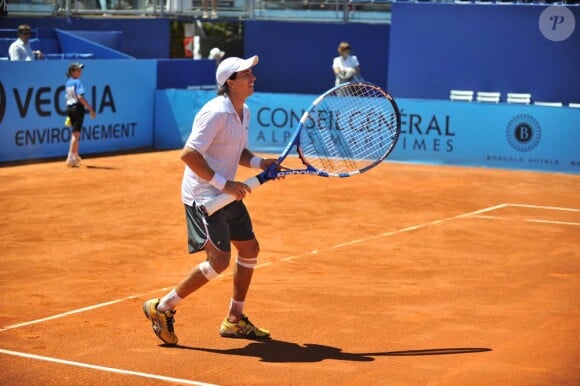 A l'Open de Nice, mi-mai 2011, l'Argentin Carlos Berlocq s'est éclaté avec une raquette géante.
