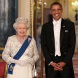 Photo officielle de Barack Obama et Elizabeth II au dîner de gala à Buckingham Palace, à Londres, le 24 mai 2011.
