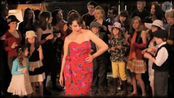 Image extraite du clip Le Bien du mal de Leïla and the Koalas, juin 2011.