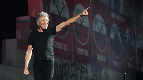 Roger Waters, l'ex-Pink Floyd, a offert une époustouflante version de The Wall !