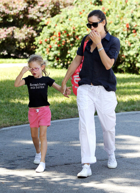 Jennifer Garner visite les jardins d'Huntington à Pasadena avec Violet, le 3 juin 2011
