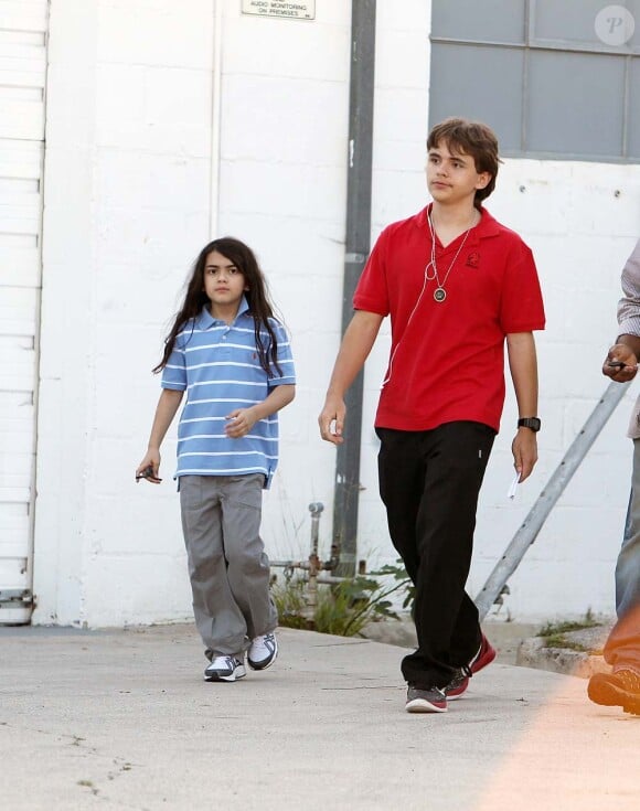 Prince et Blanket Jackson, 14 ans et 9 ans, à Los Angeles, le 19 mai 2011.
