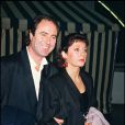 Michel Delpech et Geneviève à Paris, le 5 novembre 1985. 