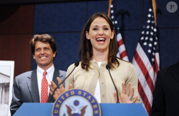 Jennifer Garner a séduit l'assemblée avec son joli sourire et son discours sur les enfants le 8 juin 2011 au Capitol à Washington.