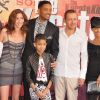 Dany Boon, sa femme, Will Smith, Jada Pinkett et leur fille Willow Smith à Paris le 25 juillet 2010