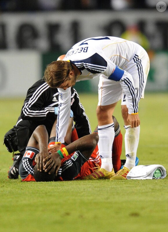 David Beckham a fait une vilaine faute durant le match L.A. Galaxy-Toronto FC le 11 juin 2011