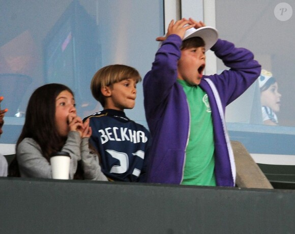 Les enfants de David Beckham vibrent pour leur père durant une rencontre de MLS, le 11 juin 2011