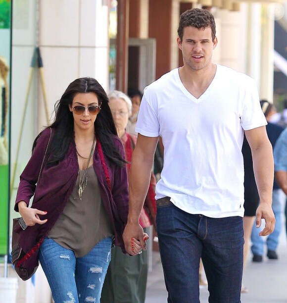 Kim Kardashian et son fiancé Kries Humphries le 14 juin 2011 à Los Angeles