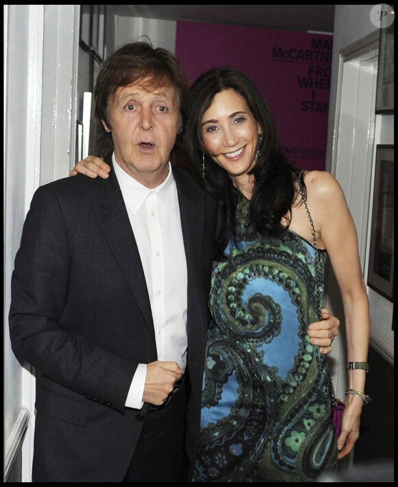 Paul McCartney et sa fille Mary, à Londres, le 21 octobre 2010.