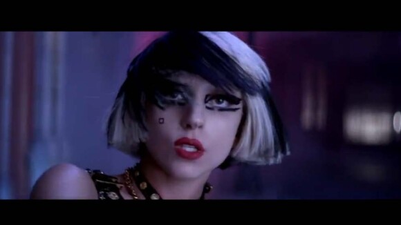 Lady Gaga en petite forme : The Edge of Glory, un clip à deux euros