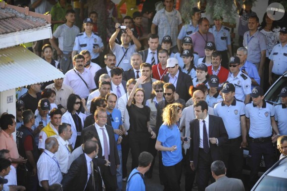 Angelina Jolie visite un camp de réfugiés syriens à Hatay, en Turquie, le 17 juin 2011