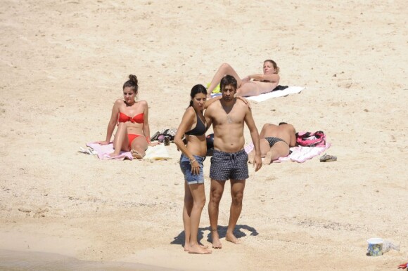 Raul en famille sur la plage de Minorque, le 14 juin 2011