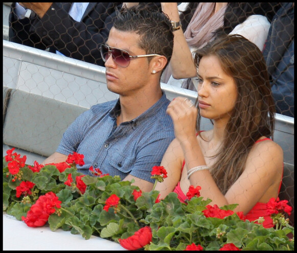 Cristiano Ronaldo et Irina Shayk amoureux à Madrid le 8 mai 2011 