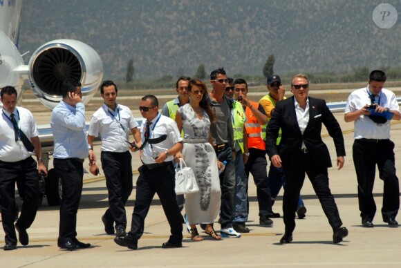 Cristiano Ronaldo et Irina Shayk le 19 juin 2011 à Bodrum au moment de leur départ de Turquie
