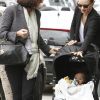 Miranda Kerr peut compter sur le soutien de sa maman pour s'occuper de son petit Flynn. Juin 2011 à Los Angeles 