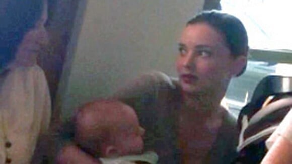 Miranda Kerr : Avec son bébé, Orlando Bloom et sa famille, elle est aux anges