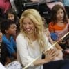 Shakira donne un cours de danse dans une école bilingue (arabe et hébreu) à Jérusalem. Israel, 21 juin 2011