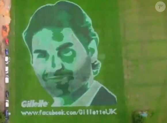 Gillette a utilisé l'image de son ambassadeur Roger Federer pour mettre en scène le plus grand rasage du monde !