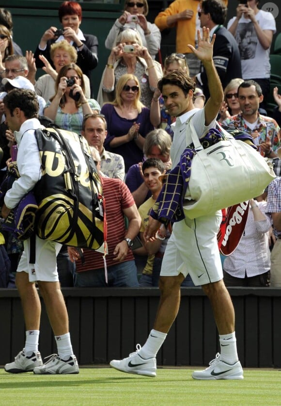 Roger Federer va tenter de reconquérir son titre à Wimbledon 2011. Il a franchi son premier tour sans encombres.
