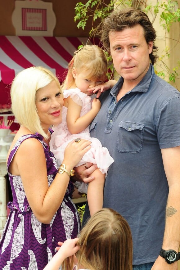 Tori Spelling et son mari Dean McDermott ont organisé une incroyable fête d'anniversaire spéciale Hello Kitty pour les trois ans de leur fille Stella à Los Angeles le 11 juin 2011.