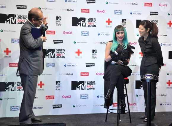 Lady Gaga en conférence de presse à Tokyo, le 23 juin 2011.