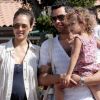 Jessica Alba enceinte, Cash Warren et Honor, balade en famille à Los Angeles le 2 juillet 2011