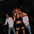 Afida Turner dans les coulisses de son show en discothèque. Juin 2011