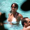 La comédienne Regina King, 40 ans, savoure des vacances entre amis à Miami, le 9 juillet 2011.