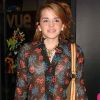 Emma Watson est encore une adolescente qui cherche son style... Mais déjà, elle sait comment poser devant les photographes ! Londres, 26 mars 2004
