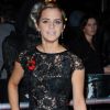 Quelle classe ! Dans cette robe courte et transparente Emma Watson a tout d'une danseuse de flamenco. Une pure merveille ! New York, 11 novembre 2011