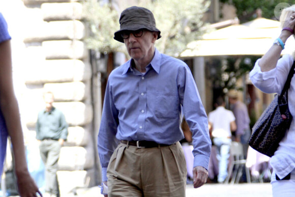 Woody Allen dirige Penélope Cruz sur le tournage de Bop Decameron à Rome le 21 juillet 2011