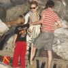 Kate Hudson, son compagnon Matthew Bellamy et son fils Ryder ont profité d'une journée ensoleillée sur la plage de Malibu le 18 juillet 2011