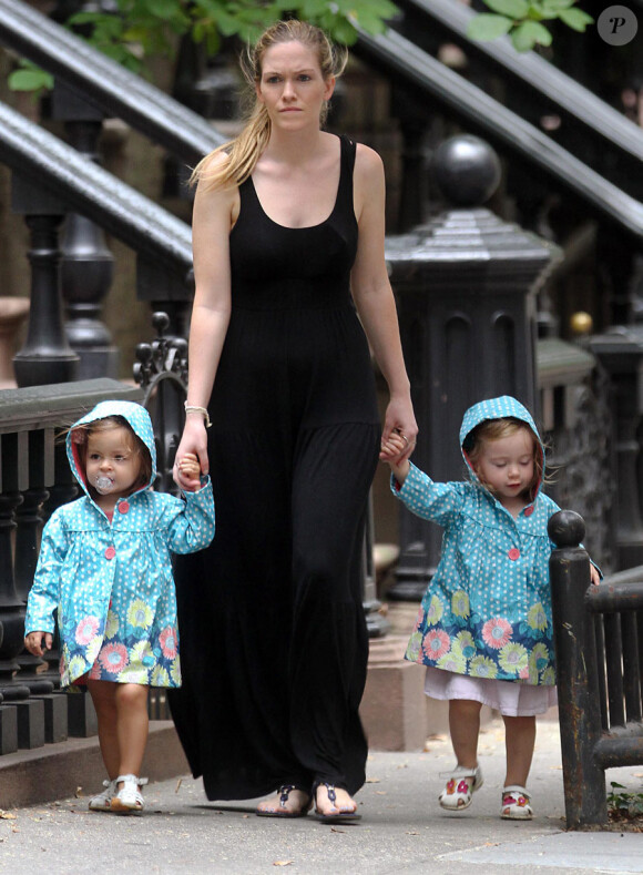Les jumelles de Sarah Jessica Parker et Matthew Broderick, Marion et Tabitha à New York le 3 août 2011