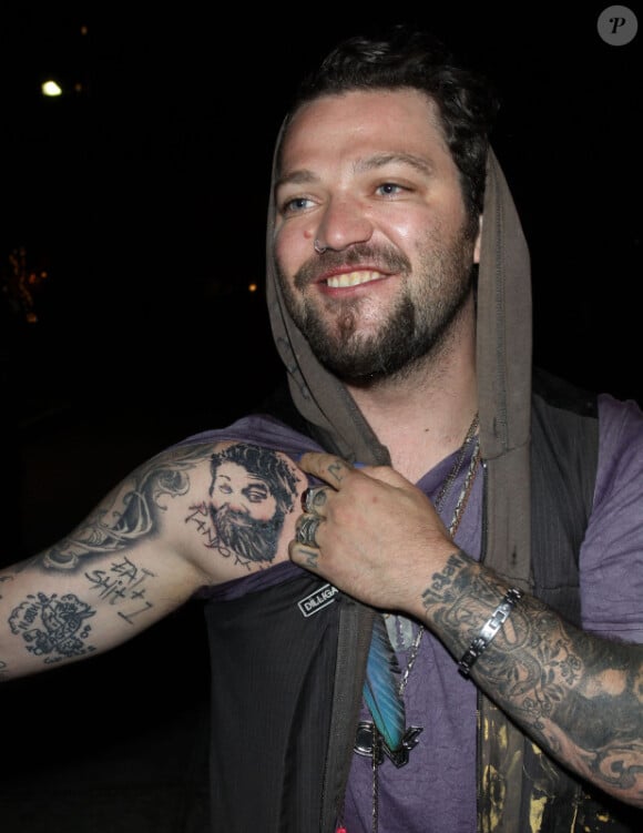Bam Margera dévoile son tatouage en hommage à Ryan Dunn, août 2011.