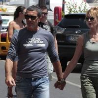Antonio Banderas et Melanie Griffith : Vacances et shopping en amoureux