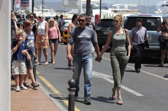Antonio Banderas et sa femme Melanie Griffith en vacances à Marbella le 8 août 2011