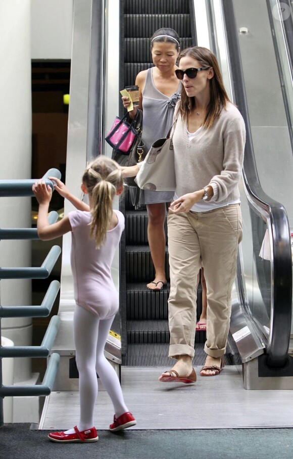 Jennifer Garner a été cherché sa fille Violet à son cours de danse. Los Angeles, 12 août 2011