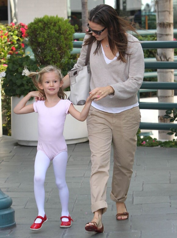 Jennifer Garner a été cherché sa fille Violet à son cours de danse. Los Angeles, 12 août 2011