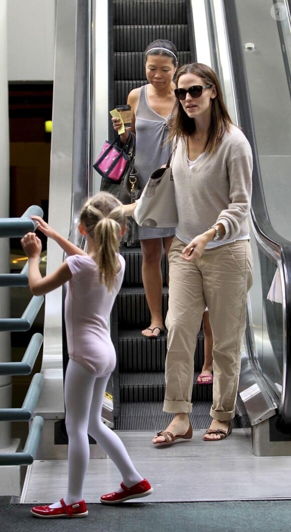 Jennifer Garner a été cherché sa fille Violet à son cours de danse. Los Angeles, 12 août 2011