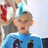 Après sa crête, Kingston, le fils de Gwen Stefani et de Gavin Rossdale, change de coiffure pour arborer la boule à zéro !