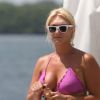 Brooke Hogan, surprise au bord d'une piscine à Miami, samedi 13 août 2011.