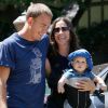 Alanis Morissette et son mari Souleye se promènent à Los Angeles avec leur fils Ever, le 18 août 2011