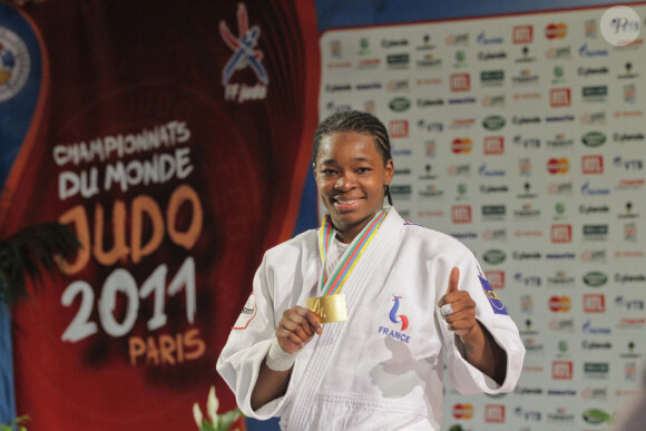 Audrey Tcheuméo est devenue championne du monde de la catégorie des -76 kilos à Paris le 26 août 2011
