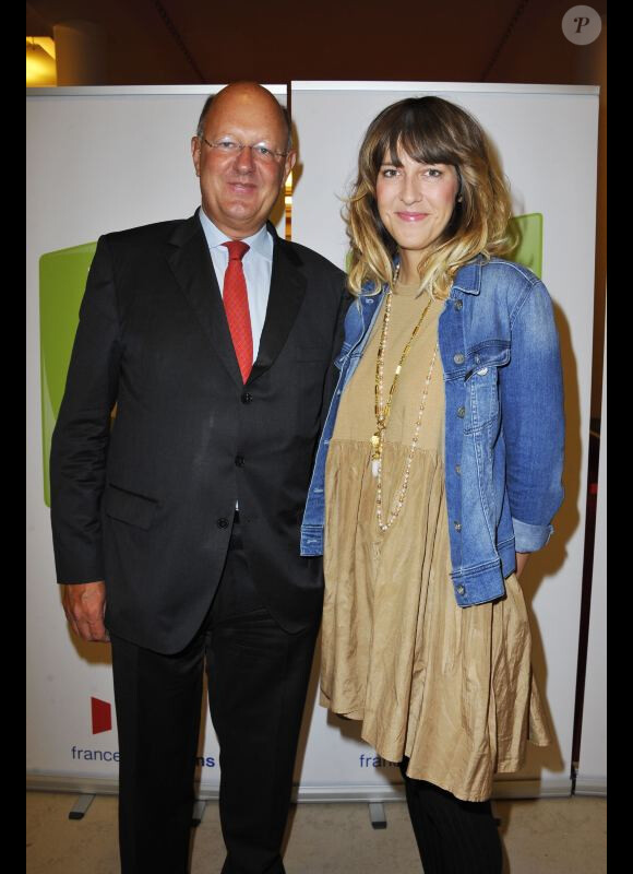 Rémy Pflimin et Daphné Bürki à la conférence de presse de rentrée de France 5 à Paris, le 1er septembre